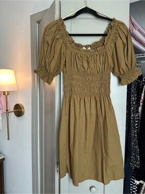Levi's olive green Smocked Puff Sleeve Dress